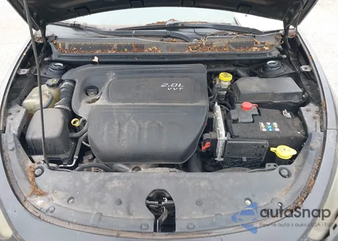 2013 Dodge Dart Sxt z USA, uszkodzony, nr VIN 1C3CDFBAXDD289384